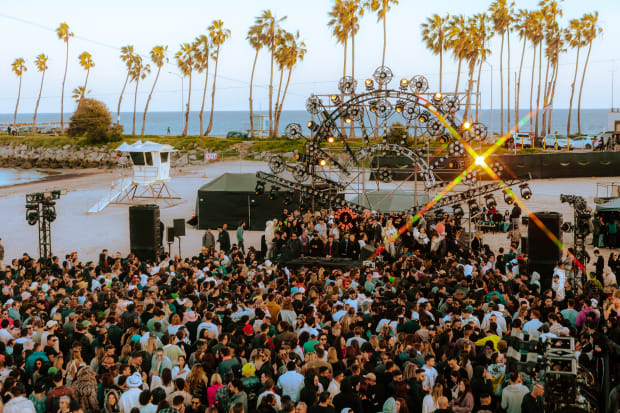 20-photos-qui-resument-les-debuts-sublimes-de-stranger-than-7444221-9404027-3468493-jpg