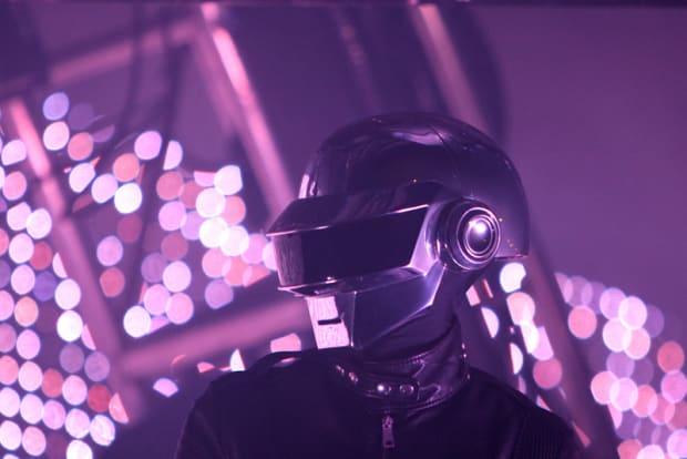 human-after-all-thomas-bangalter-des-daft-punk-sort-4598482-9436532-3210251-jpg