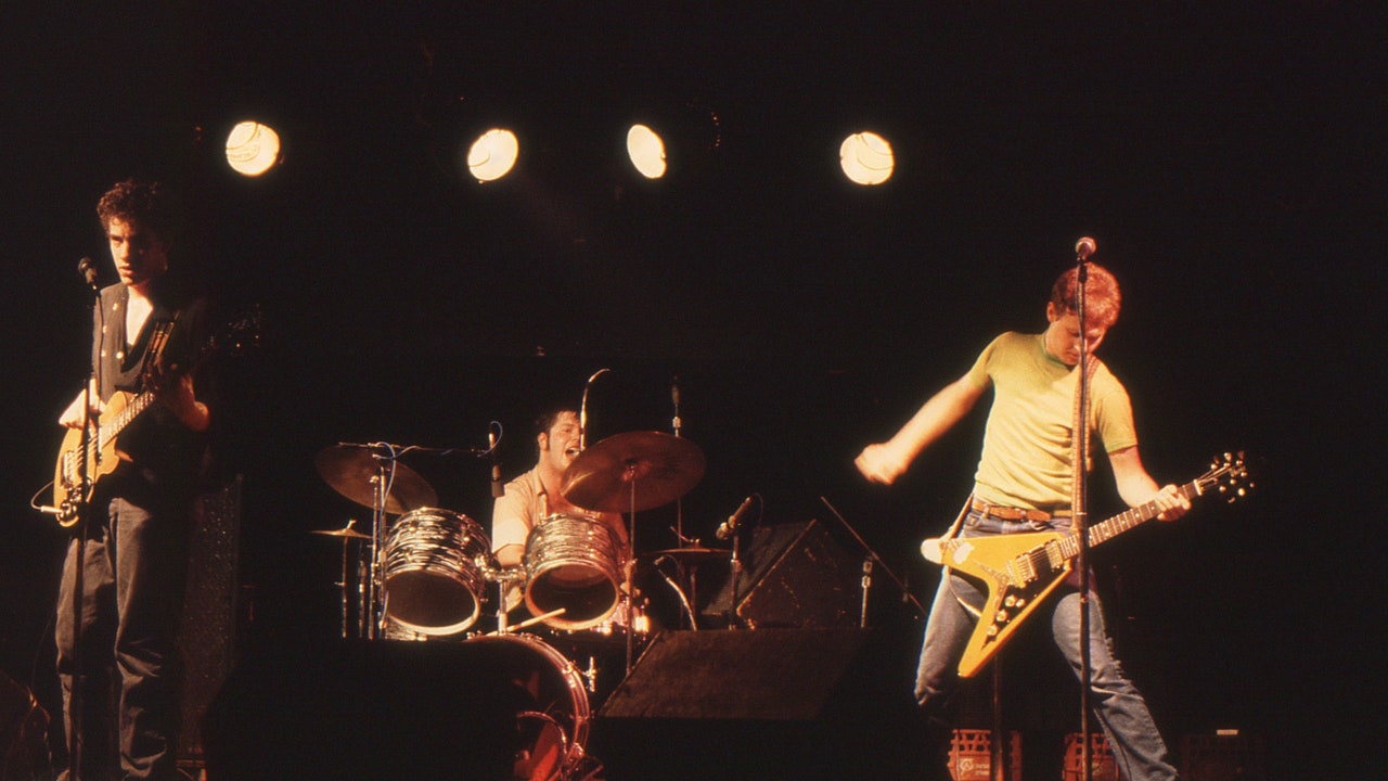 husker-du-9240891-6285008-jpg