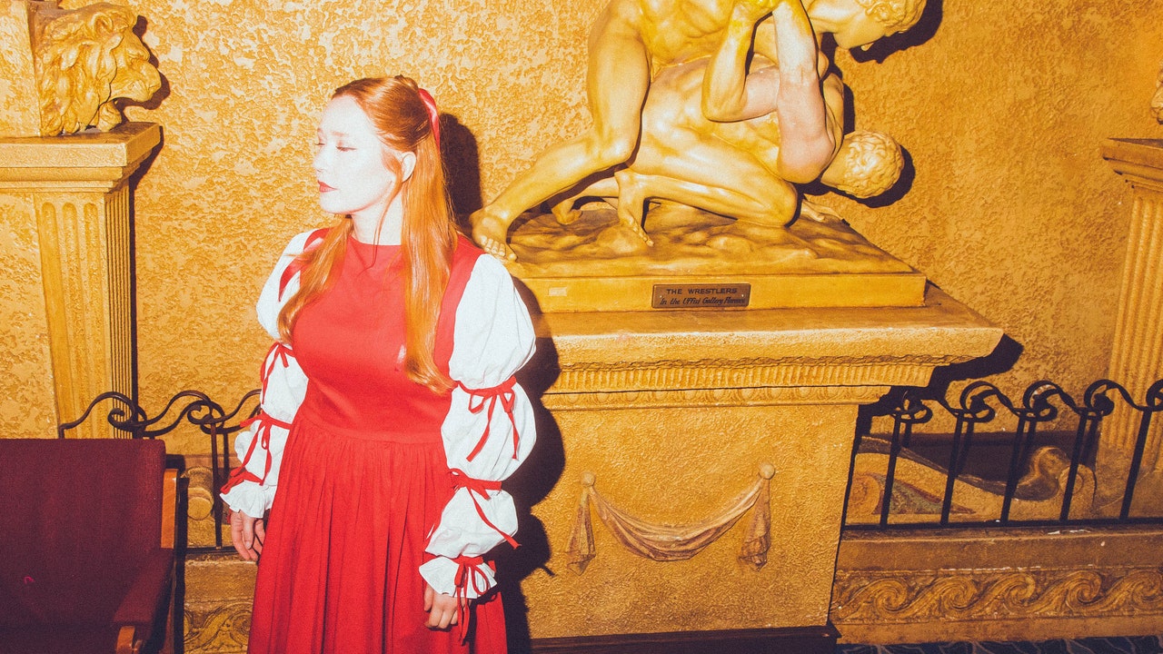 julia-jacklin-6684431-5236016-jpg