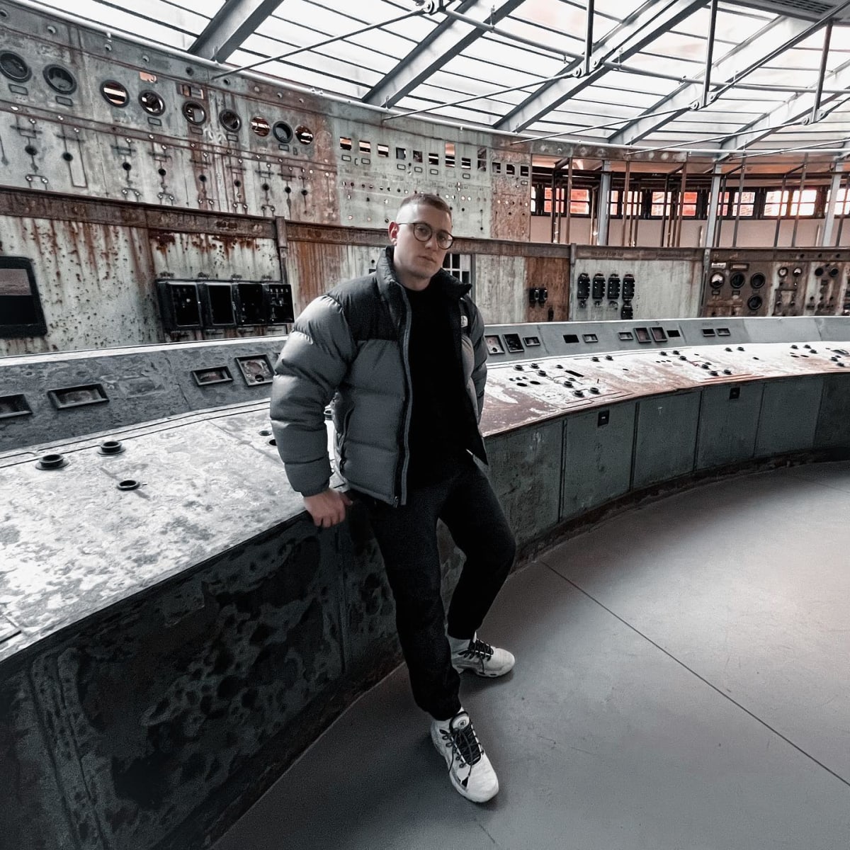 lalignement-des-artistes-techno-debarque-sur-kntxt-pour-le-hardcore-6825159-4745065-7180826-jpg