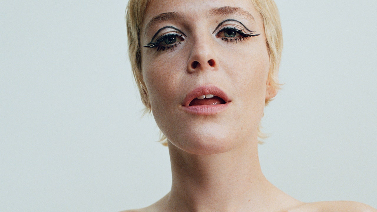 maggie-rogers-2653152-4073964-jpg