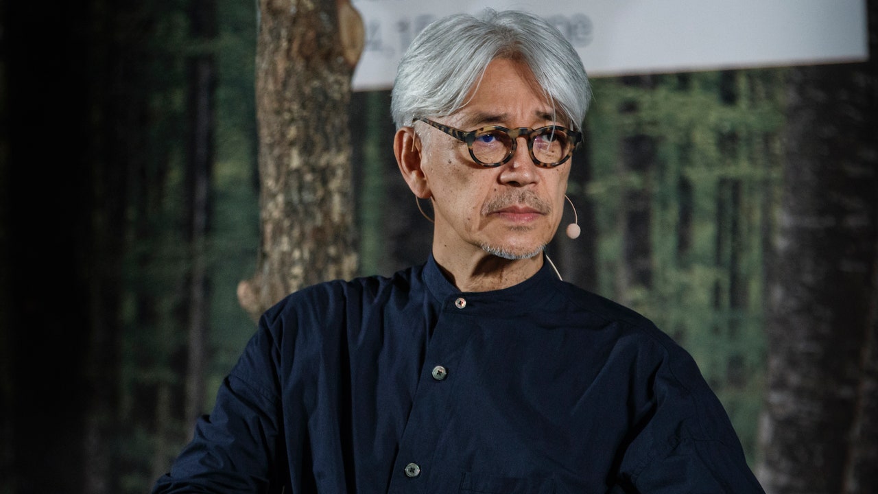 ryuichi-sakamoto-7557116-3395836-jpg