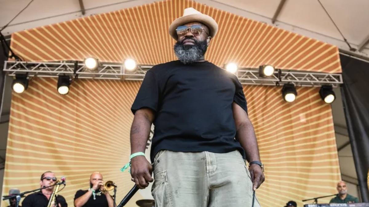 black-thought-memoir-the-upcycled-life-book-8748616-6354224-jpg