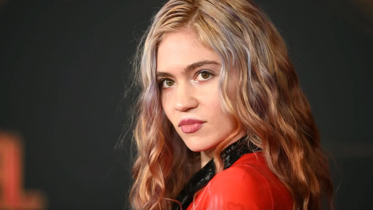 grimes-photo-by-robyn-beckafp-via-getty-images-9959294-9722370-jpg