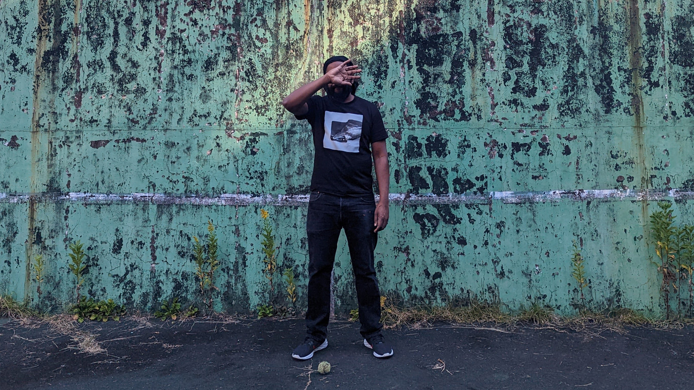 billy-woods_maps_wall_300dpi_credit_b-a-stubbs_wide-e6e78cffeaf83241a48a9e97e01158b9039390f9-s1400-c100-3412837-1203967-jpg