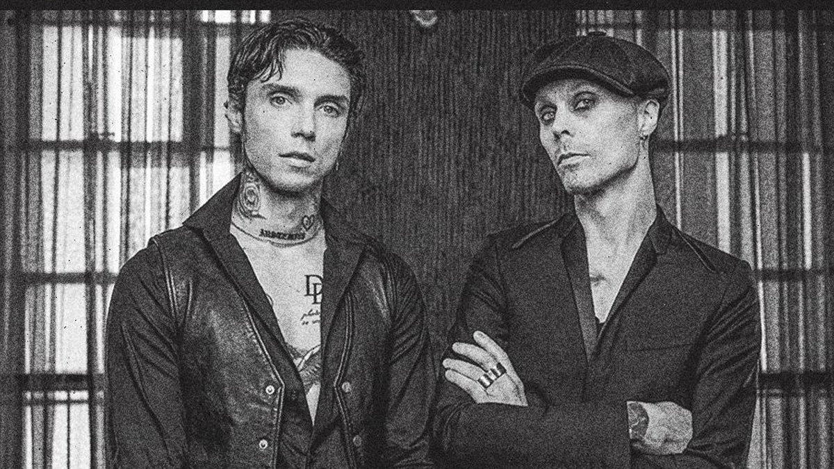 black-veil-brides-ville-valo-8370323-8193208-jpg