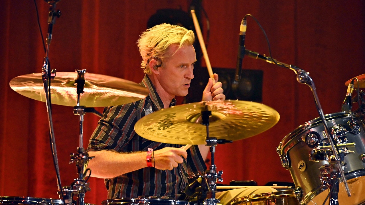 josh-freese-3312510-3536237-jpg