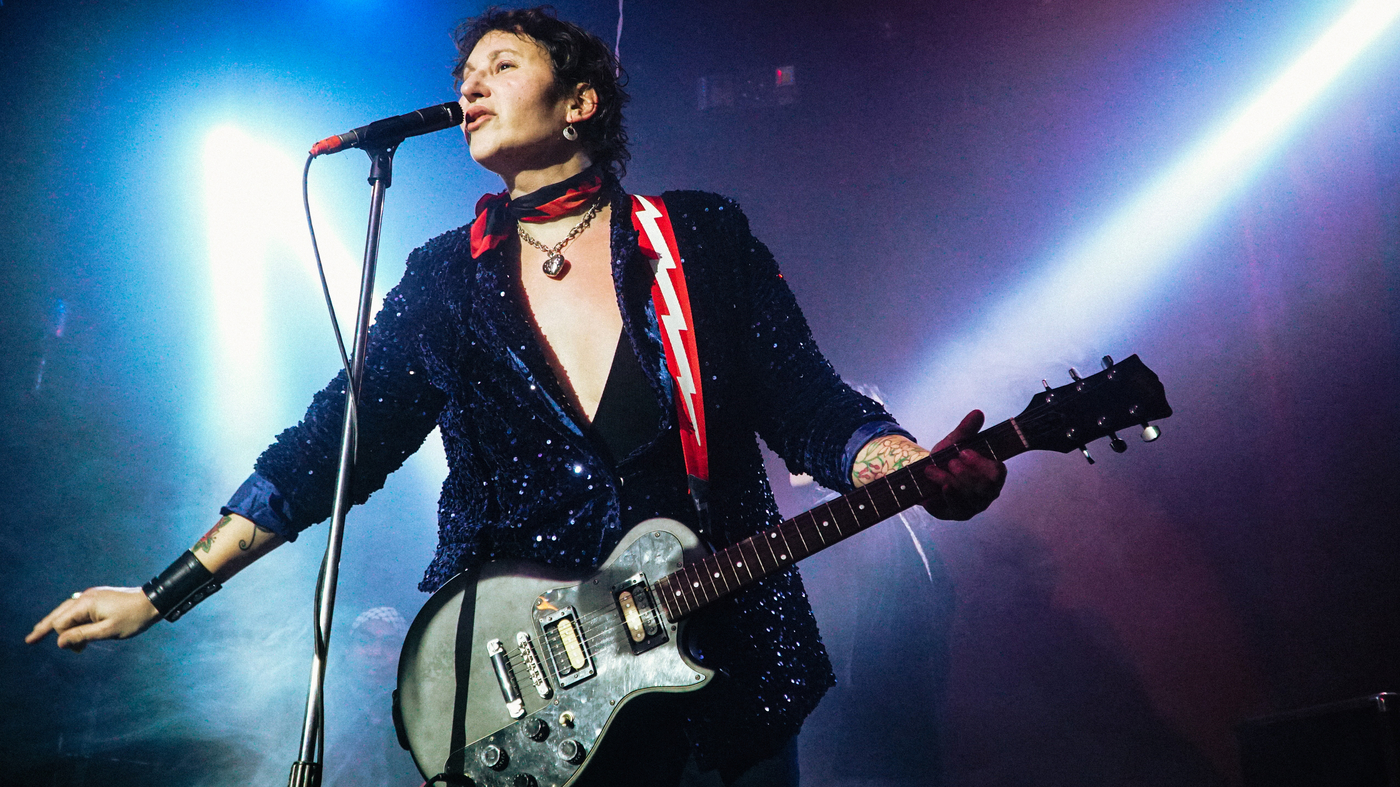 myabyrne_credittuijordan_dsc06503_wide-b5035e3ae9e43f52d4d719a11296ff0d2b7cf857-s1400-c100-9380037-1723522-jpg