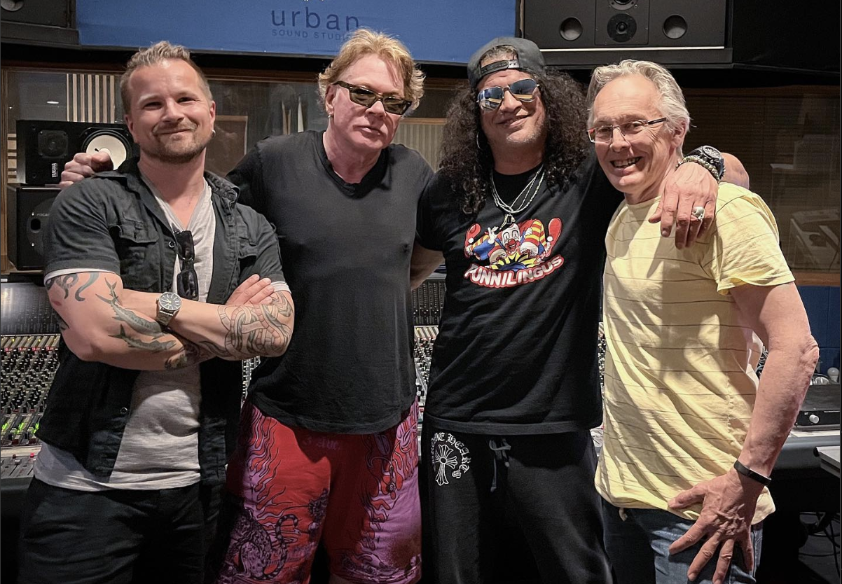 gnr-studio-9249896-1623685-png