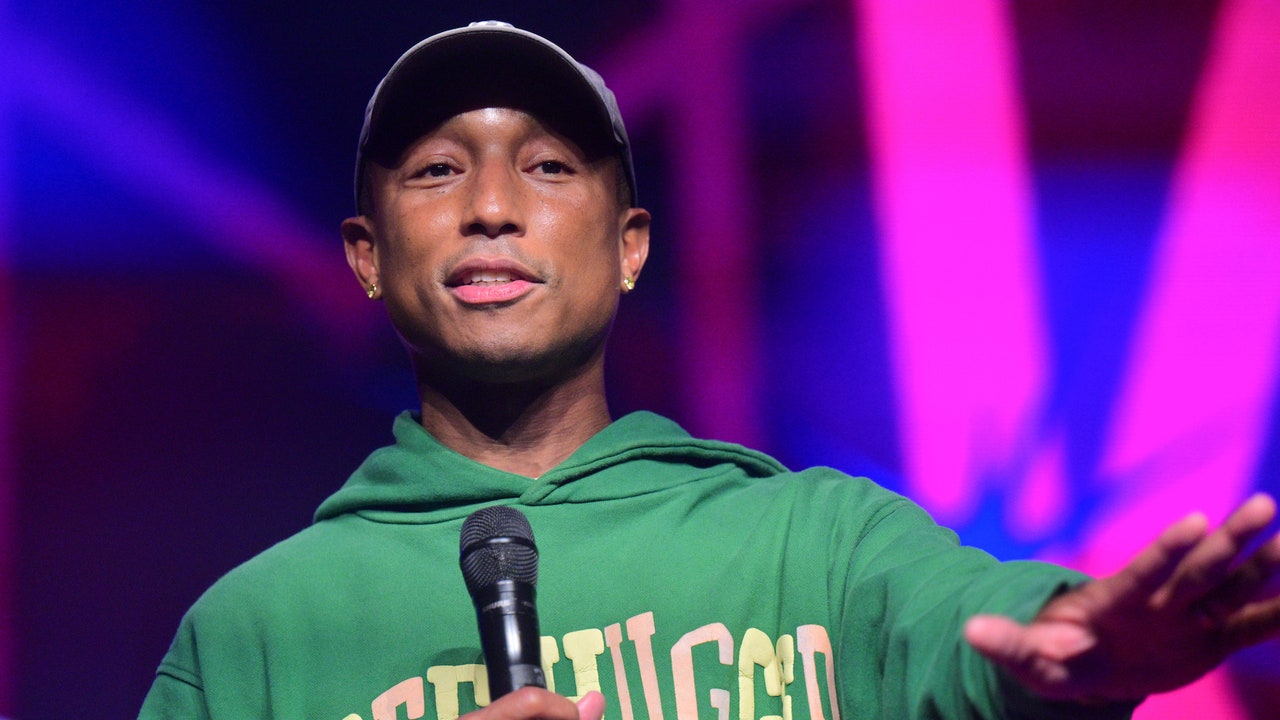 pharrell-williams-1220689-9123708-jpg