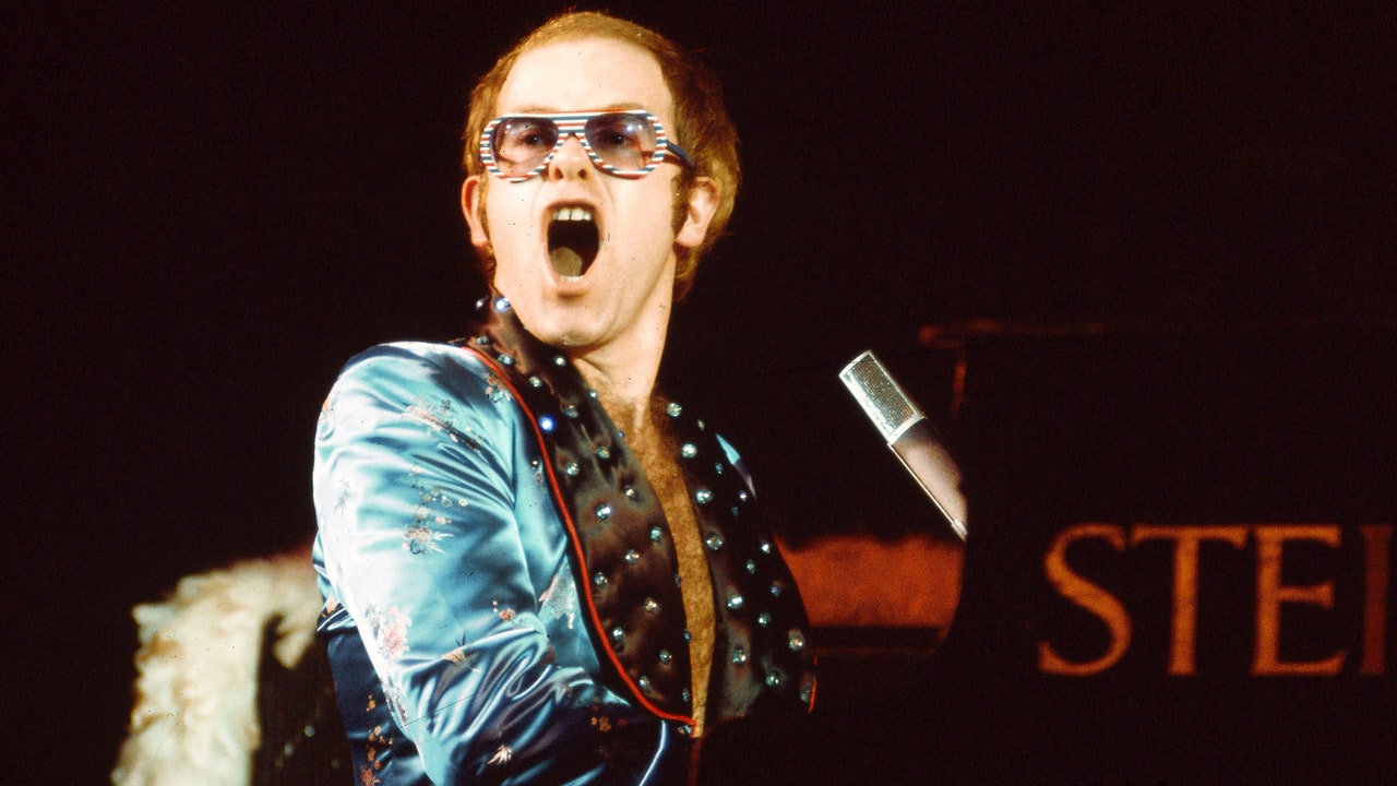 elton-john-9511406-8698667-jpg