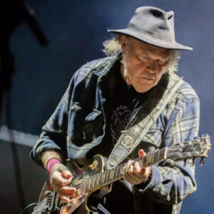 Neil Young annonce sa première tournée en quatre ans