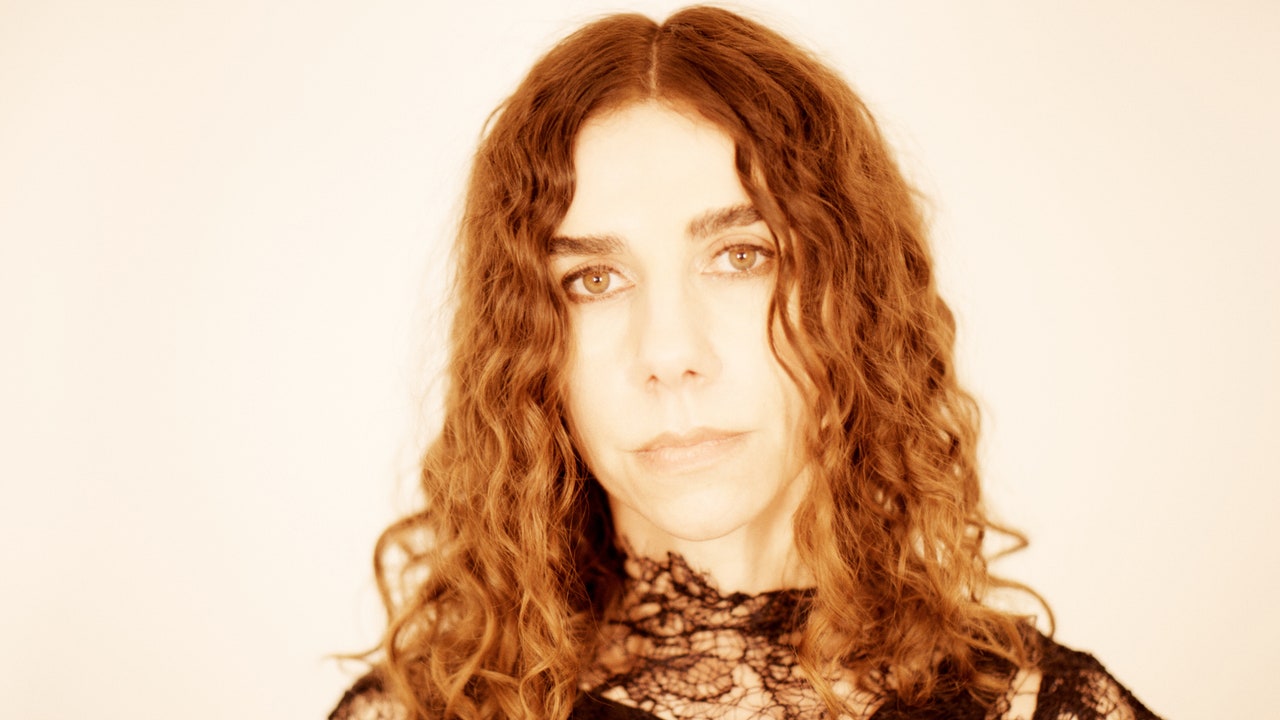 pj-harvey-5940187-1090521-jpg