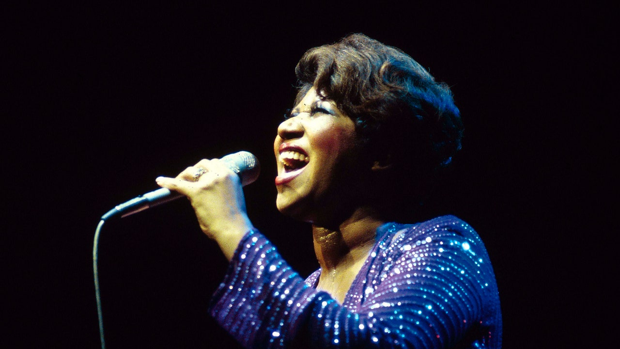 aretha-franklin-8028294-8995008-jpg