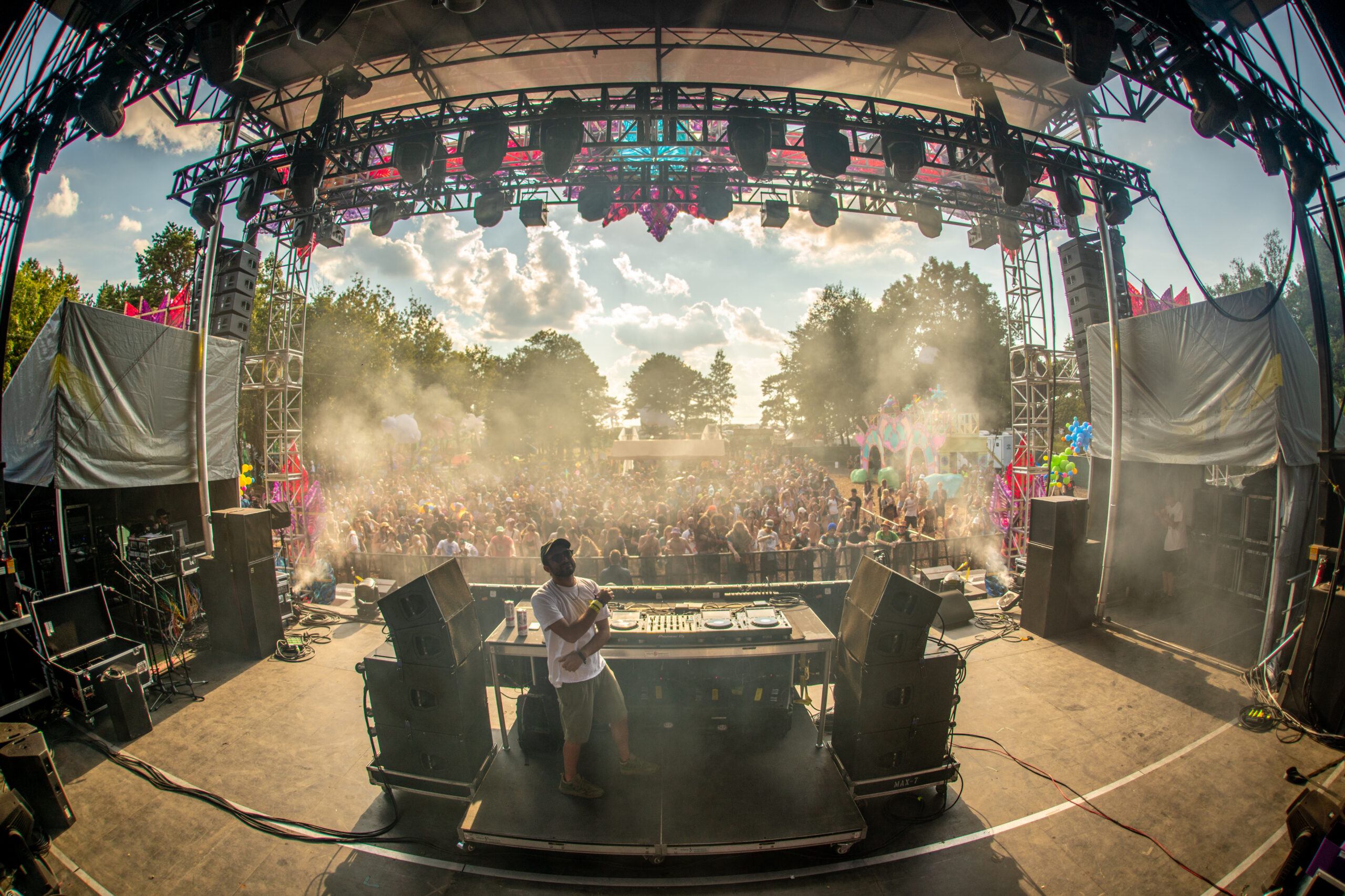 elements2022_0819_112822-9479_alivecoverage-scaled-3488769-9018428-jpg