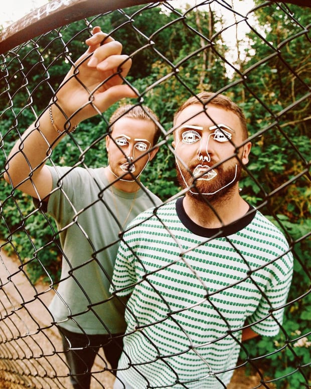 la-divulgation-atteint-de-nouveaux-sommets-dans-lalbum-kaleidoscopique-quotalchimiequot-9281803-5541354-7065627-jpg