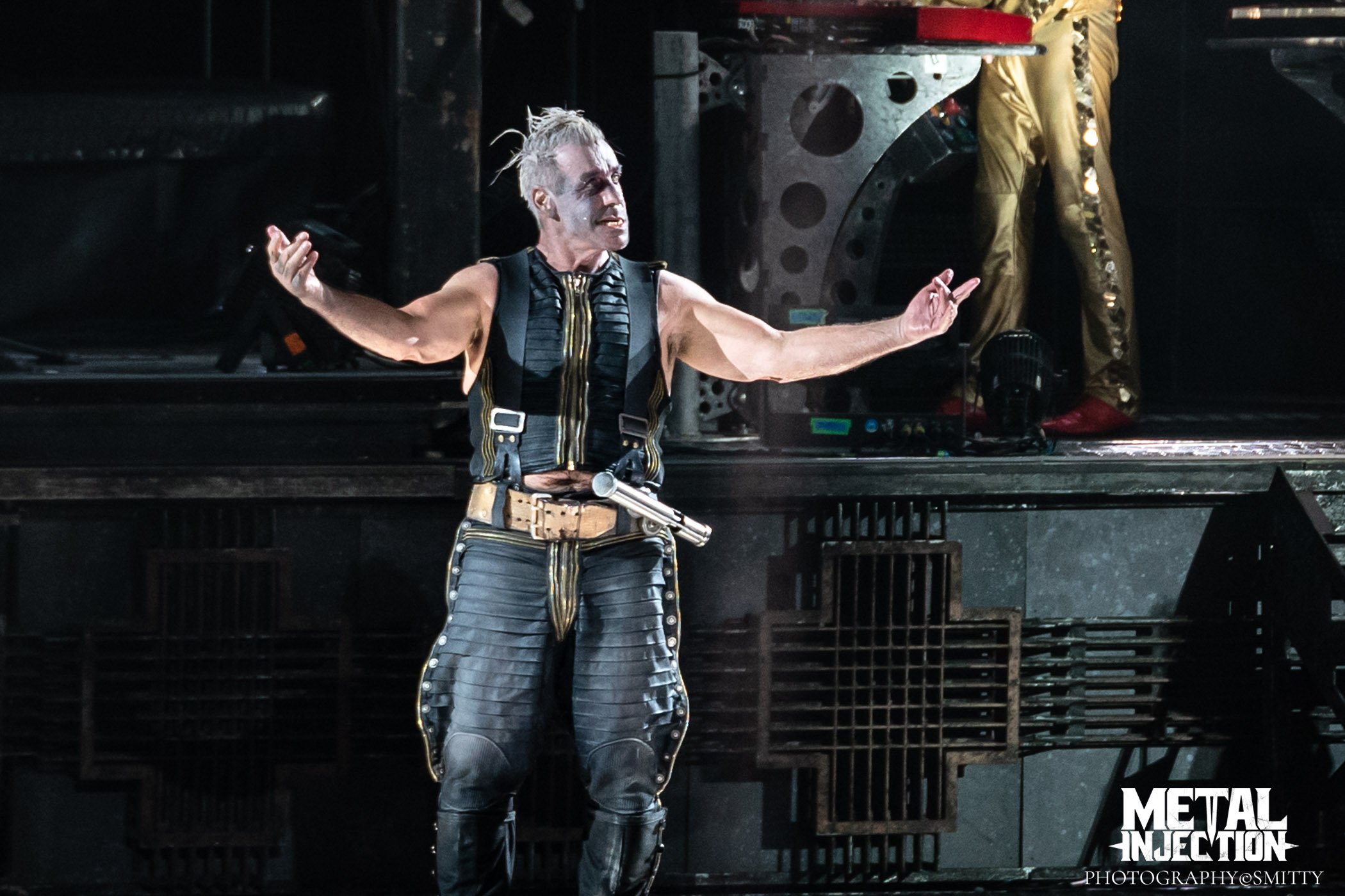 rammstein_3524-copy-8450355-1040774-jpg