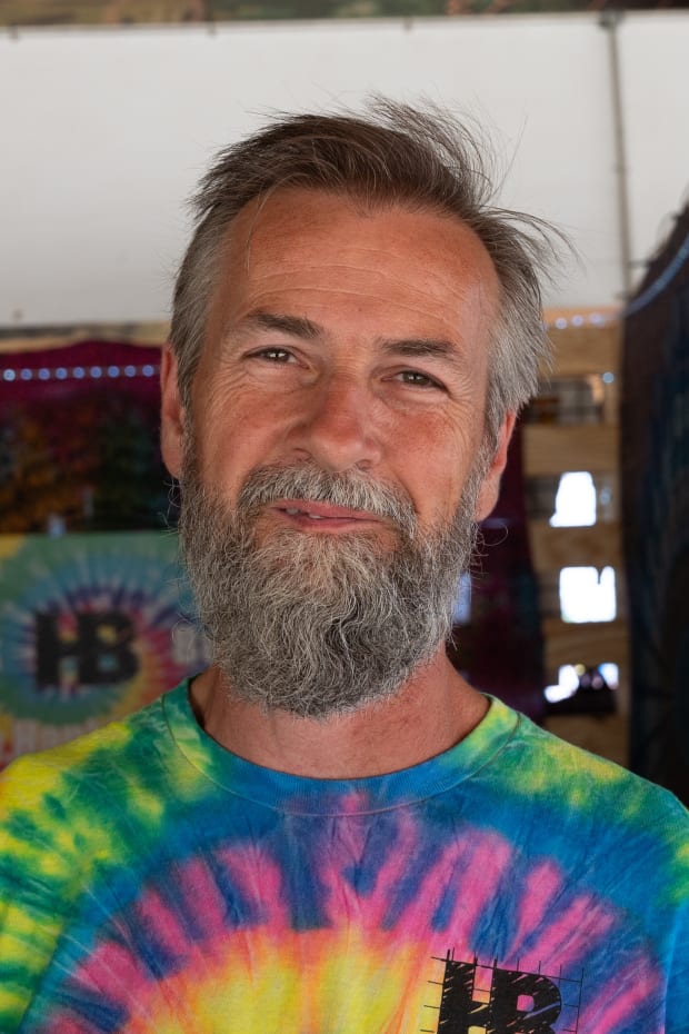 sagesse-non-conventionnelle-du-coeur-de-la-foret-electrique-2023-8326111-7490555-7167662-jpg