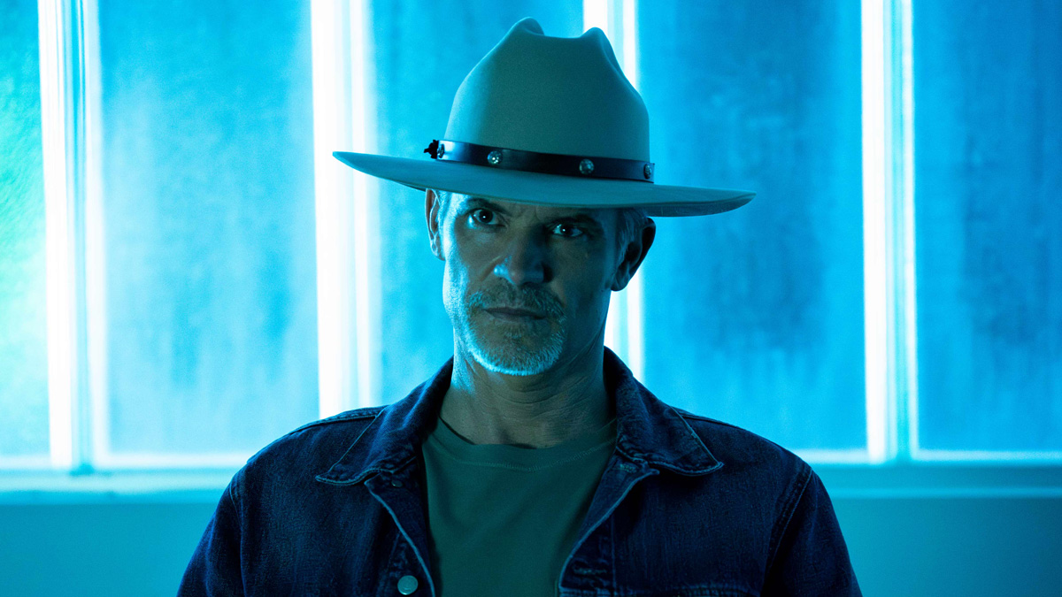 justified-city-primeval-timothy-olyphant-6821286-1843567-jpg