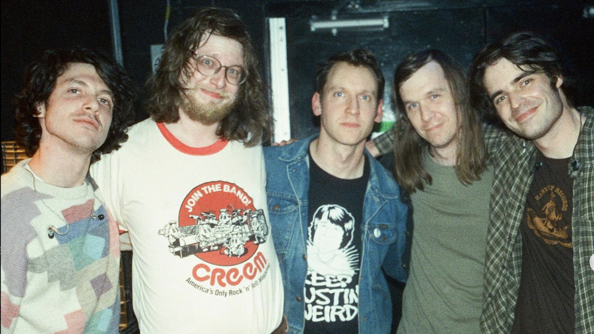 slaughter-beach-dog-crying-laughing-waving-smiling-1292730-9723377-jpg