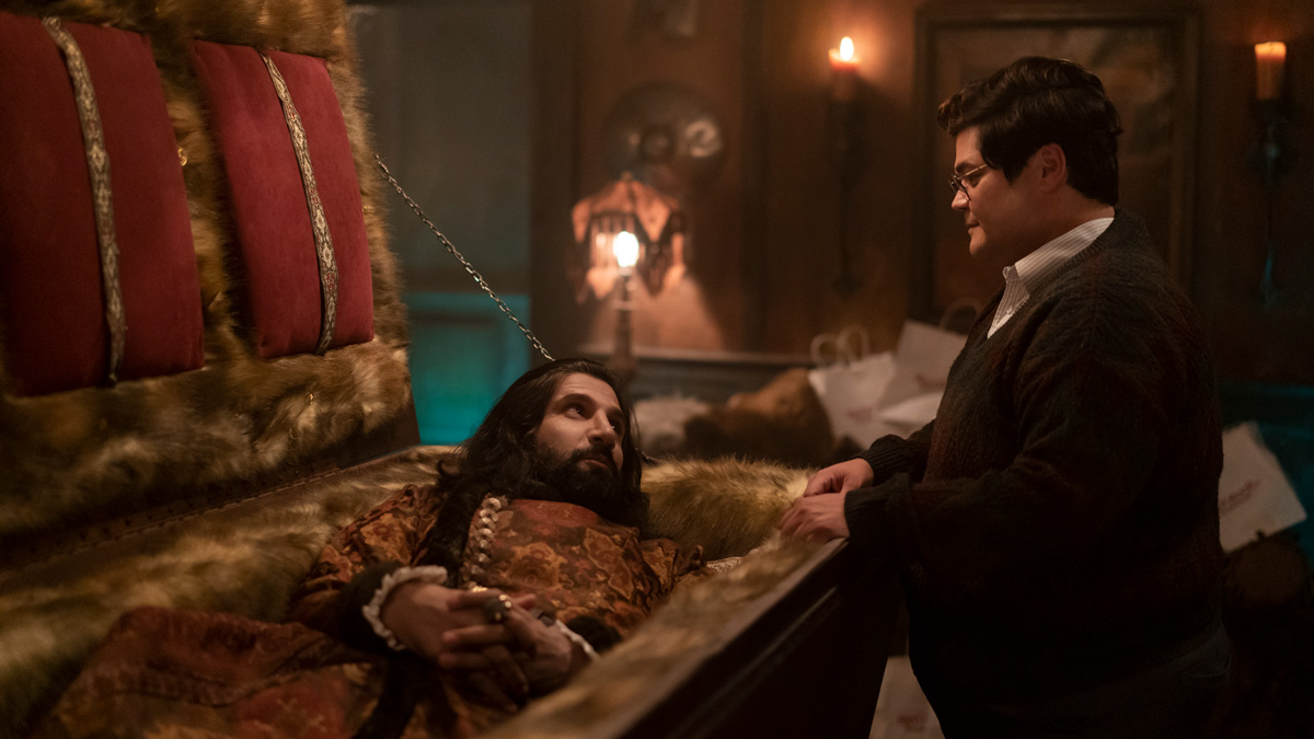 what-we-do-in-the-shadows-kayvan-novak-harvey-guillen-1-9838196-2681195-jpg