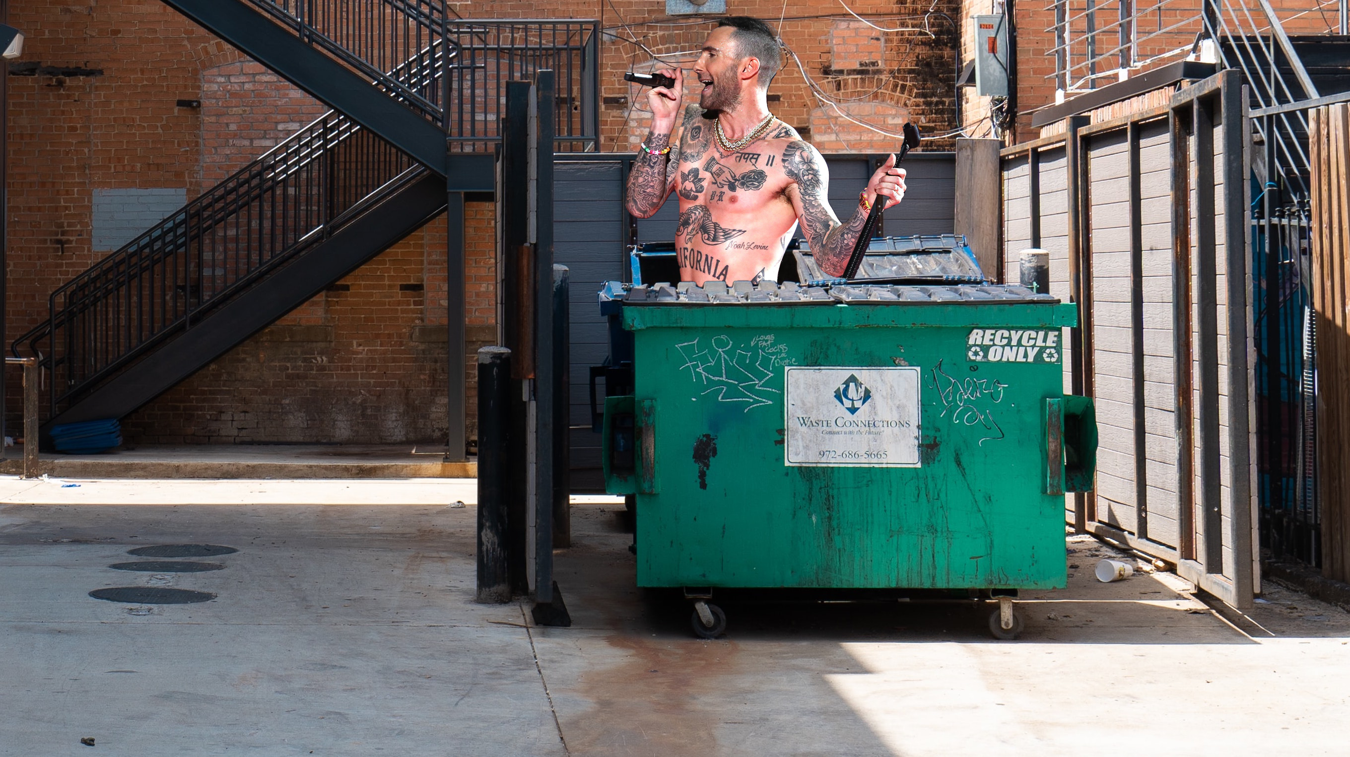 adam-levine-9567808-3671466-png