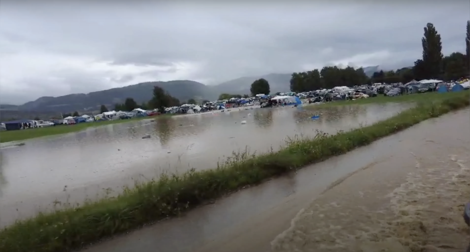 flooding-3326880-5008169-png