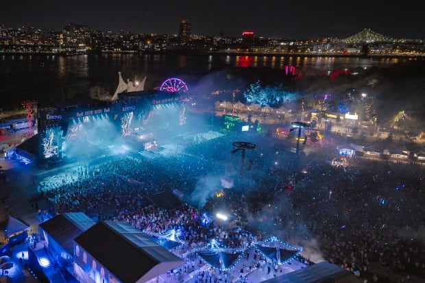 ilesoniq-conclut-le-festival-magique-2023-avec-des-sets-de-1243482-5278080-7889442-jpg