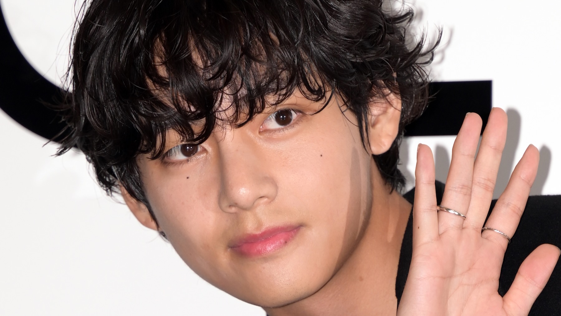 v-bts-3118527-6650770-jpeg