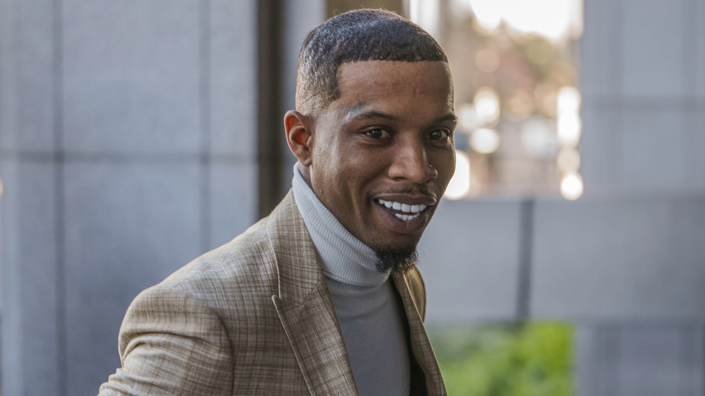 ap22357140048850_wide-6e1ec5563ab498d24f13d6b64173ad9749aaff25-s1400-c100-4813072-7282216-jpg