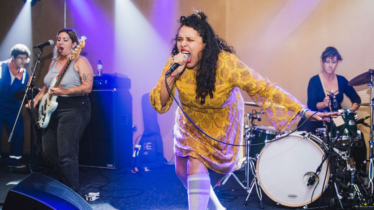 downtown-boys-leeds-2017-7562267-3244858-jpg