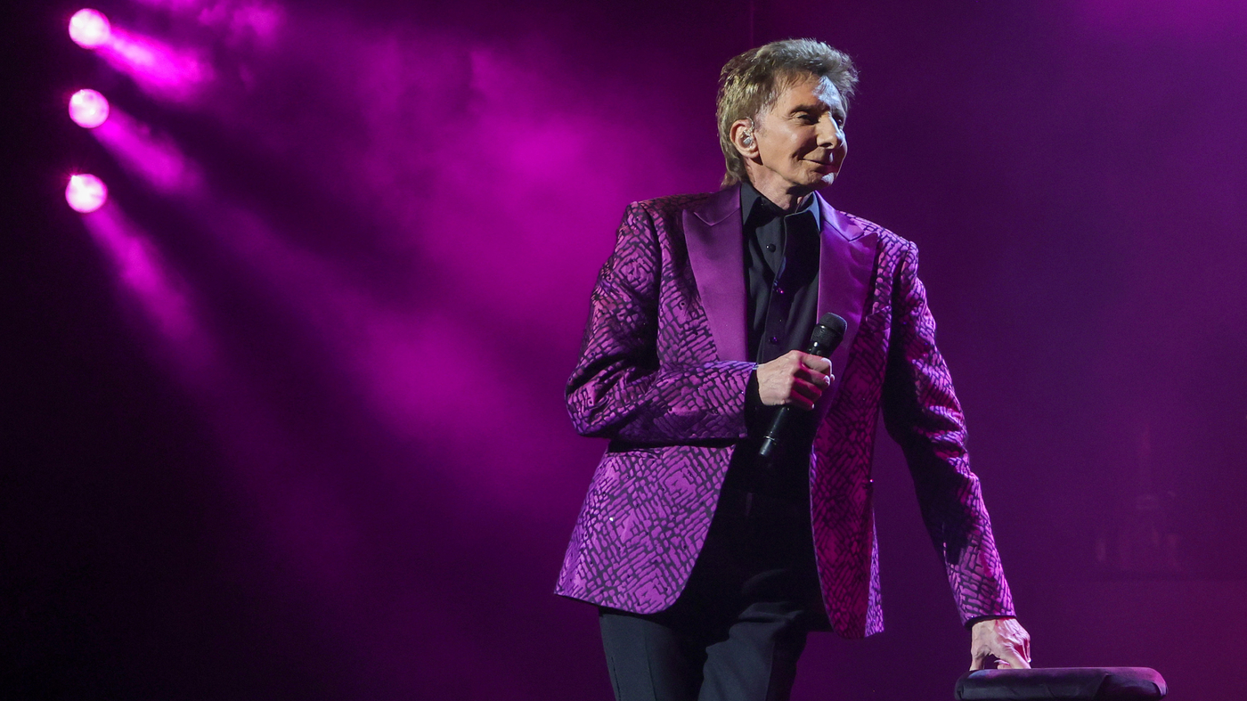 Barry Manilow vient de battre le record d'Elvis Presley à Las Vegas : NPR