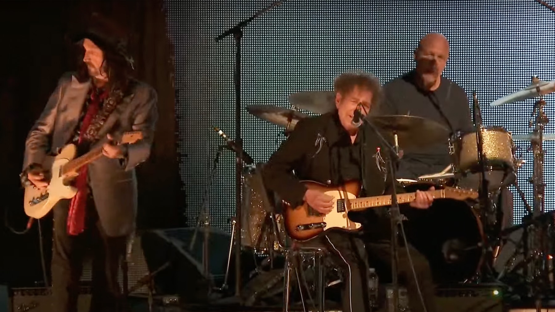 Bob Dylan joue un set surprise avec les Heartbreakers à Farm Aid