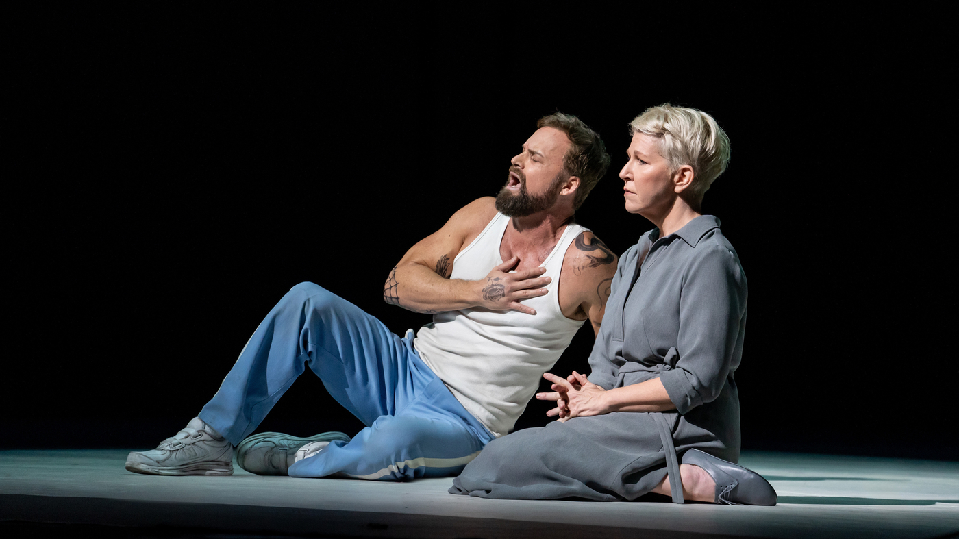 Une station de radio de Caroline du Nord prévoit de ne pas diffuser d'opéras « inappropriés » du Met : NPR