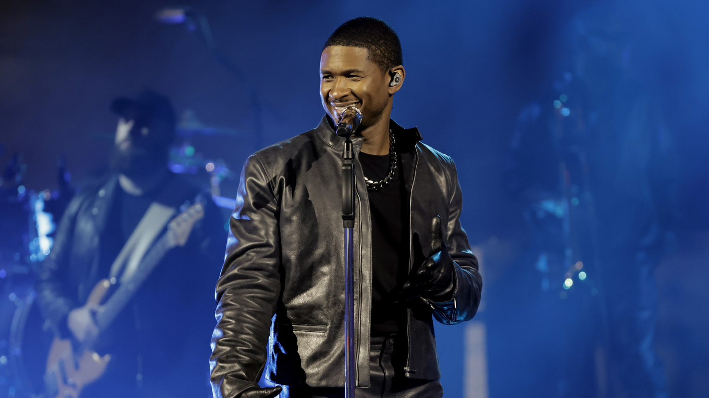 Usher aura bientôt la validation à la mi-temps du Super Bowl.  Mais peut-il surpasser Rihanna ?  : RADIO NATIONALE PUBLIQUE