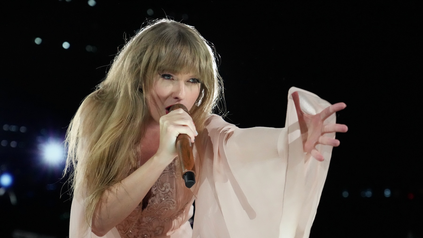Le film de concert « The Eras Tour » de Taylor Swift capture la magie de son spectacle live record