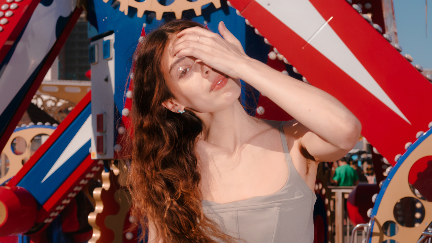 Julie Byrne parle de son dernier album, 'The Greater Wings' : World Café : NPR