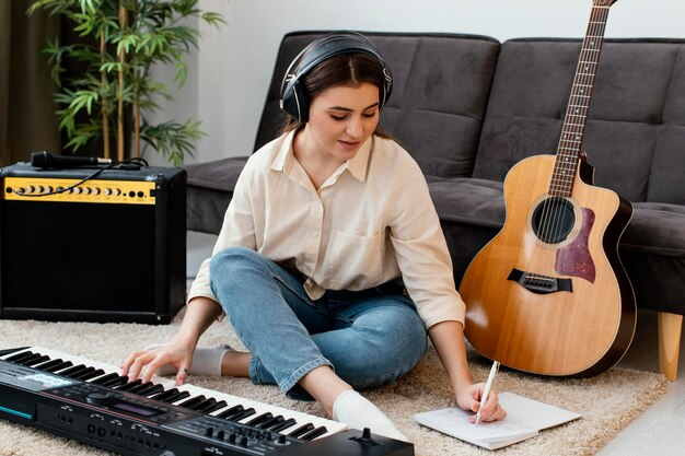 Maîtriser les mélodies : approches pratiques pour exceller dans les cours  de musique en tant qu'adulte