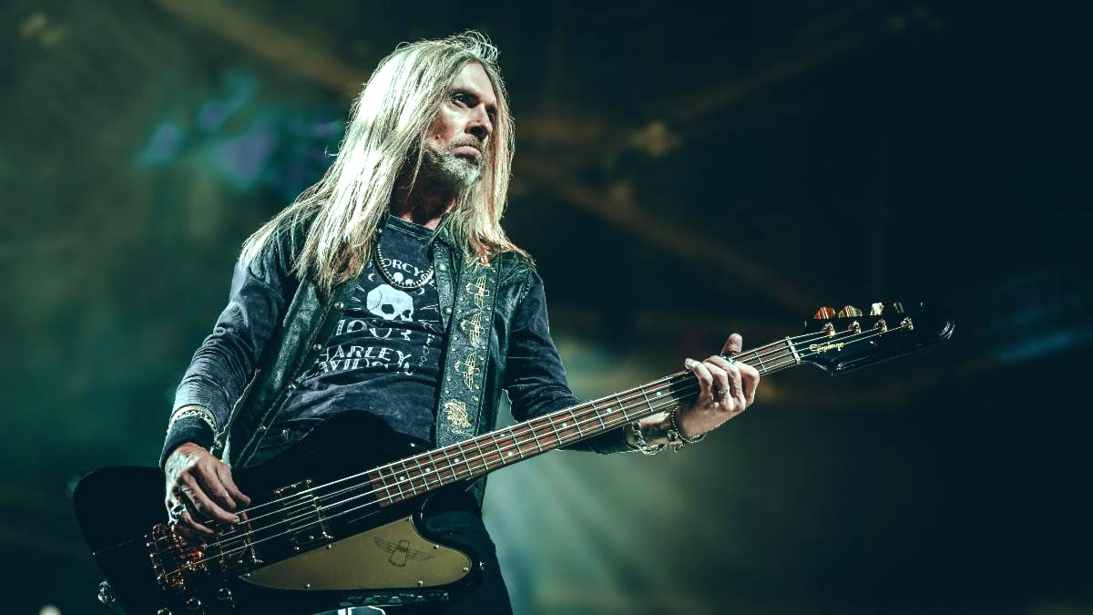Pantera’s Rex Brown and Epiphone Unveil Signature Model Thunderbird Bass Guitar