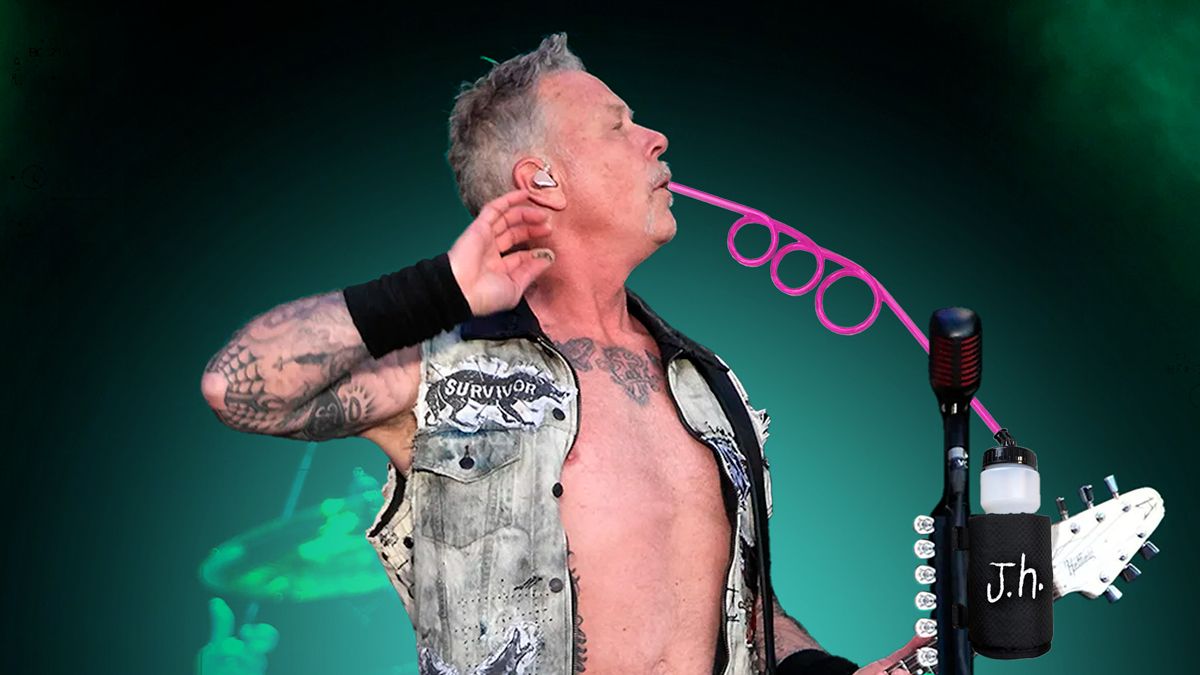 James Hetfield de Metallica imagine un micro avec une paille