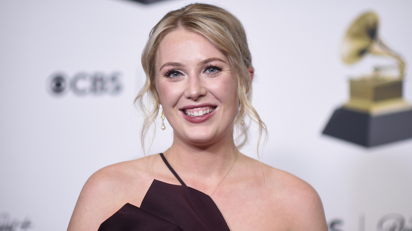 Annie Ray, enseignante de VA, remporte le Grammy Music Educator Award : NPR