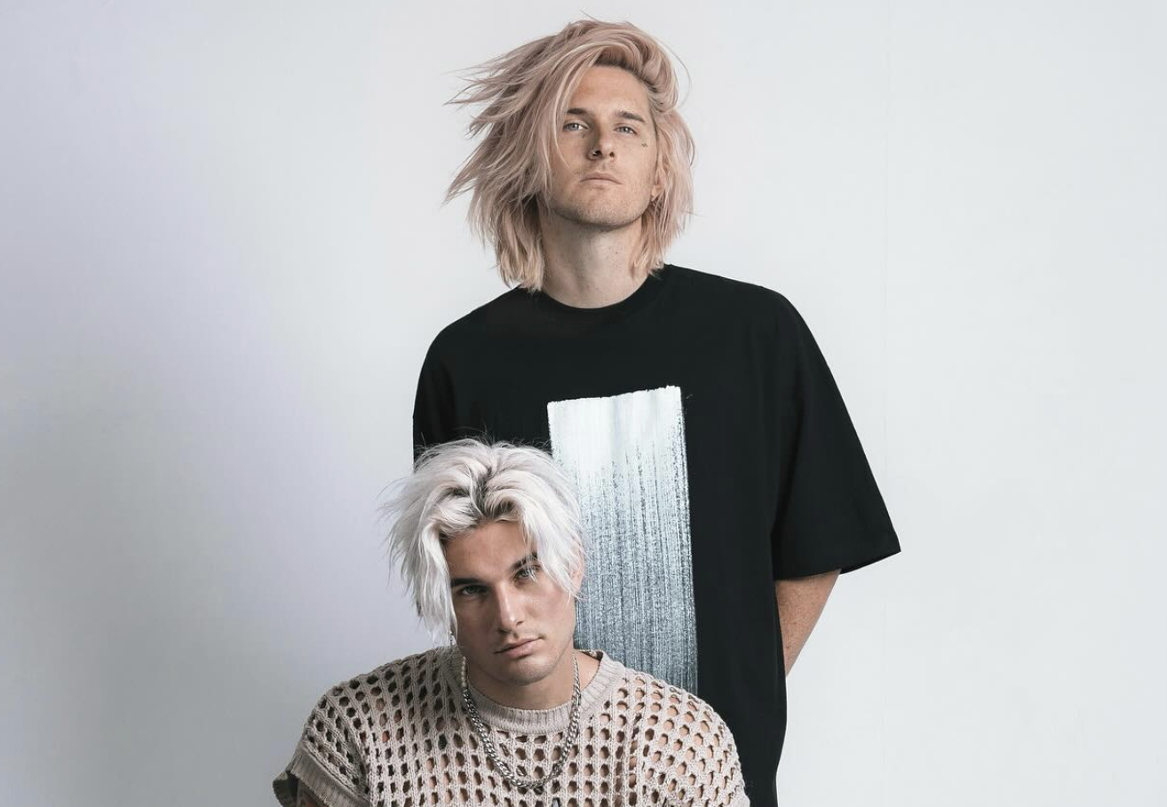 INTERVIEW : Le duo Grey Talk, nominé aux GRAMMY, revient aux racines EDM, nouvel EP "Contra", plans pour 2024 et plus