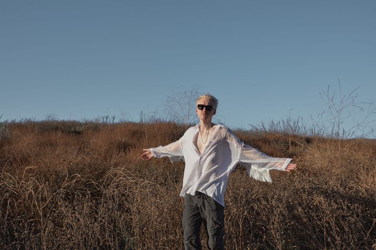 Le premier album d'Eliminate est une exploration qui repousse les limites de sa personnalité sonore : écoutez