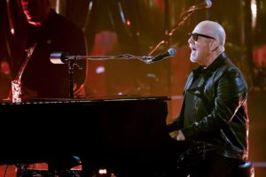 CBS interrompt le concert spécial de Billy Joel au milieu de « Piano Man »
