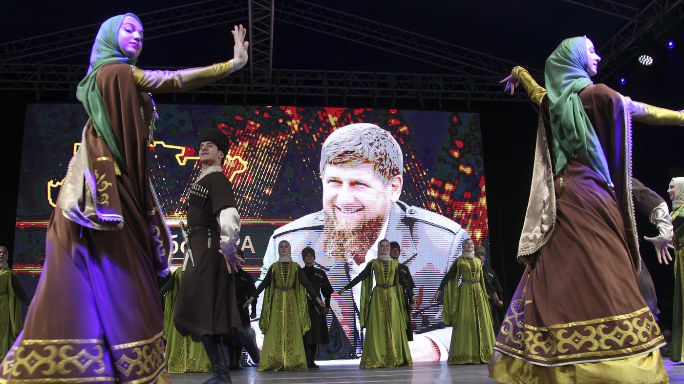 La Tchétchénie interdit la musique aux tempos jugés trop rapides ou trop lents : NPR