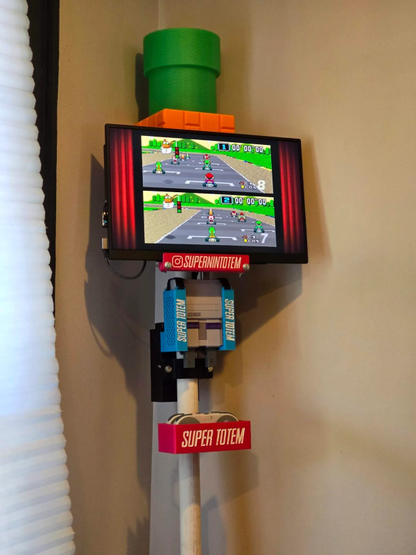 Ce totem interactif vous permet de jouer à des jeux Nintendo classiques dans les foules des festivals, mais son créateur a de plus grands projets