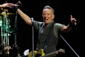 Bruce Springsteen reporte ses dates de tournée européenne en raison de problèmes vocaux