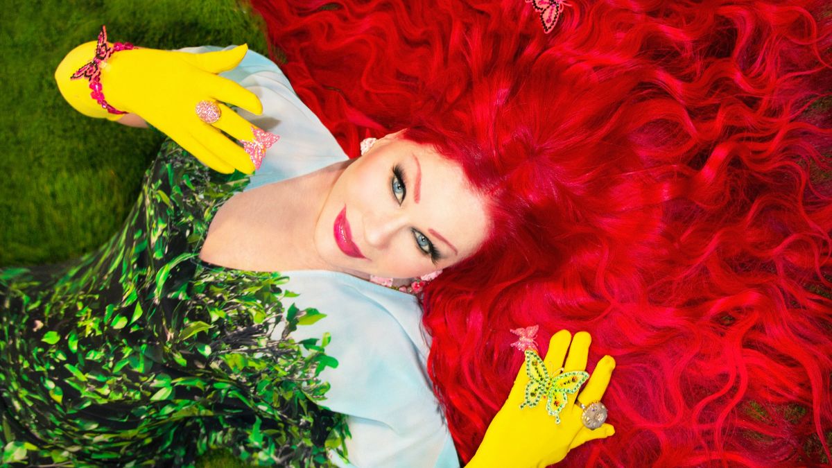 The B-52’s Kate Pierson Announces New Album Radios and Rainbows, Offers New Single “Evil Love”: Stream