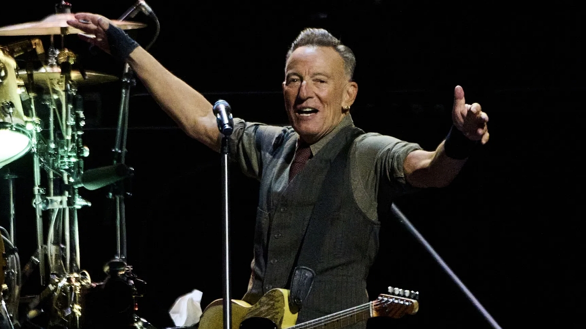 Un politicien du New Jersey simule l'emballage de Spotify sur All-Springsteen
